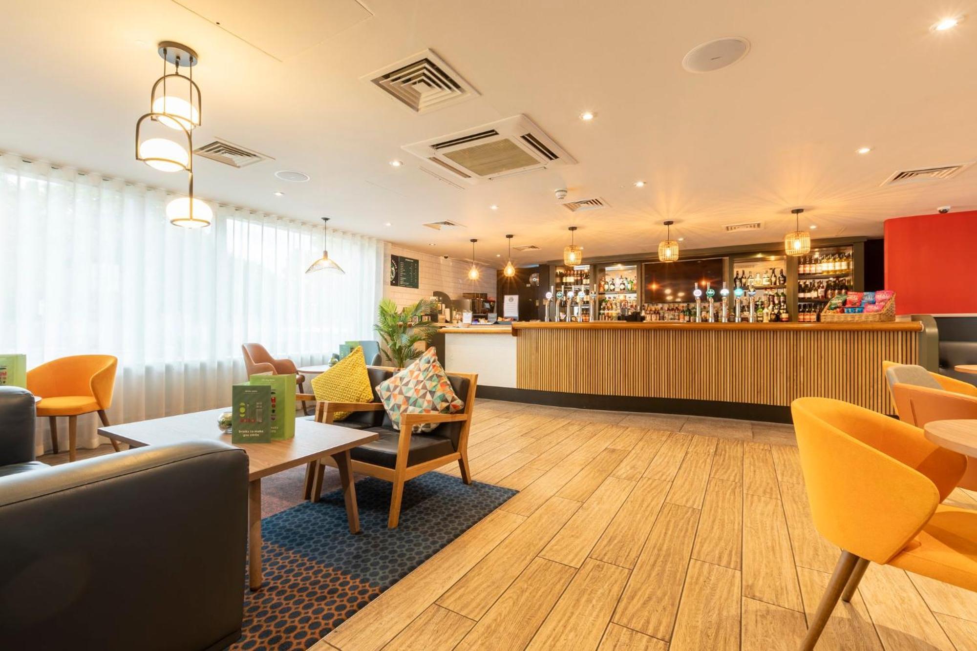 Holiday Inn Cardiff City By Ihg Kültér fotó