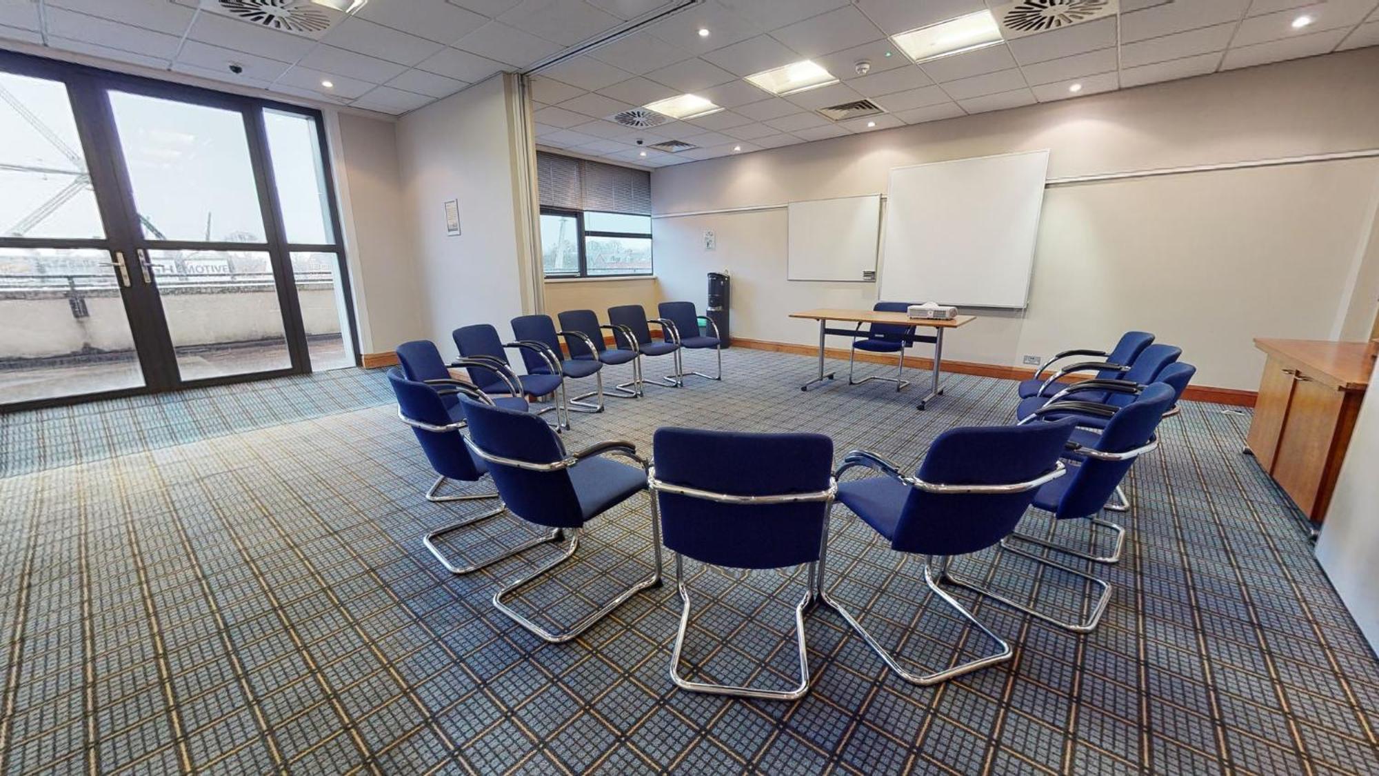 Holiday Inn Cardiff City By Ihg Kültér fotó