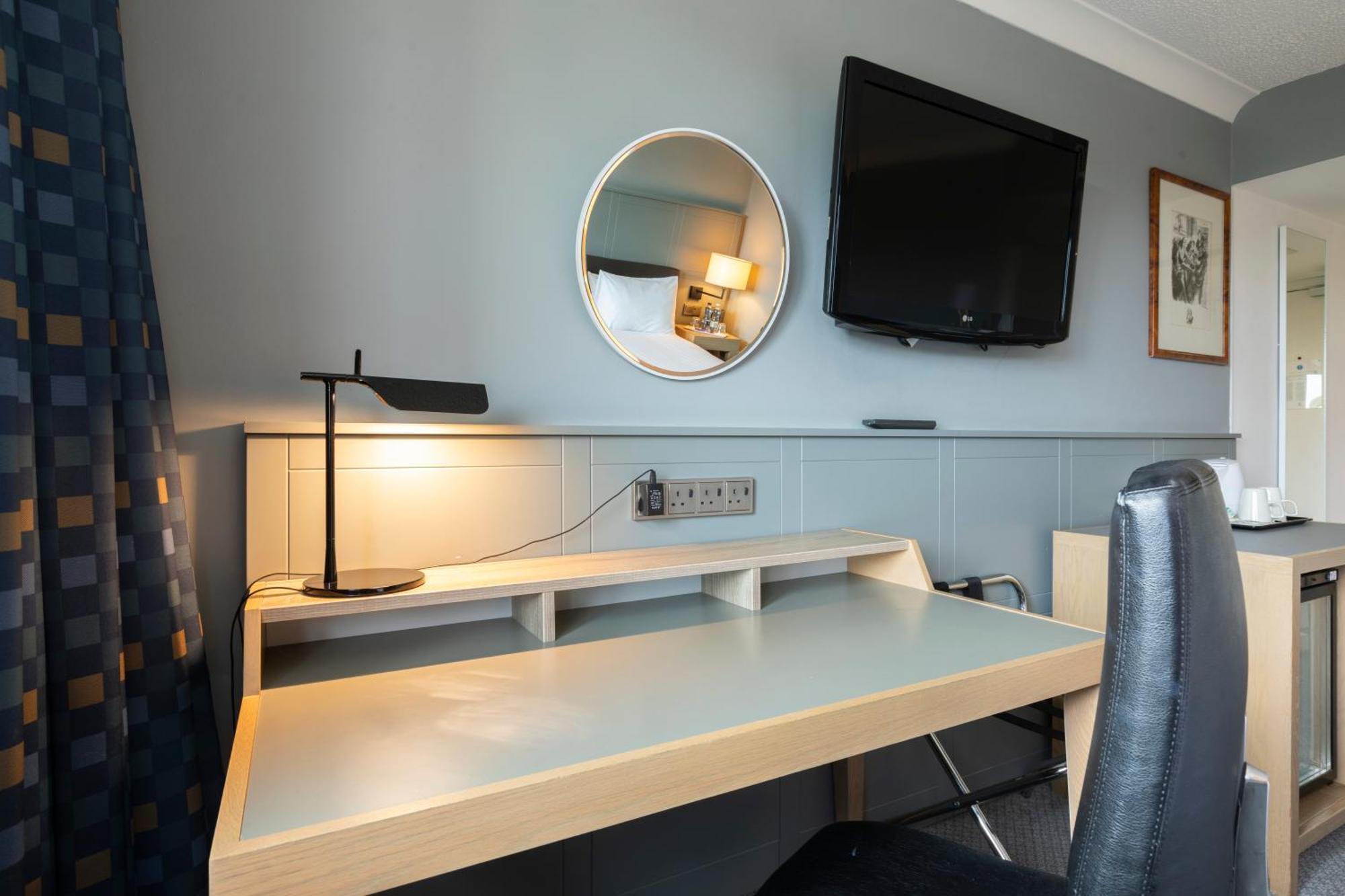 Holiday Inn Cardiff City By Ihg Kültér fotó